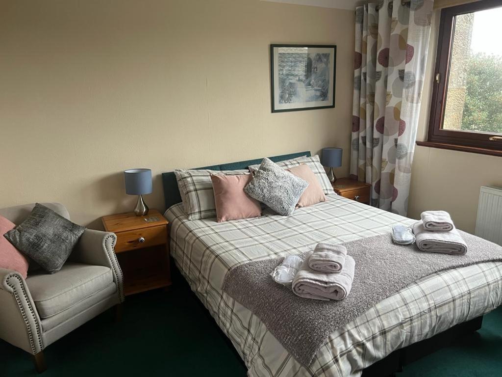 An Escape For 2: Near A Castle Island In Scotland Lejlighed Kinross Eksteriør billede